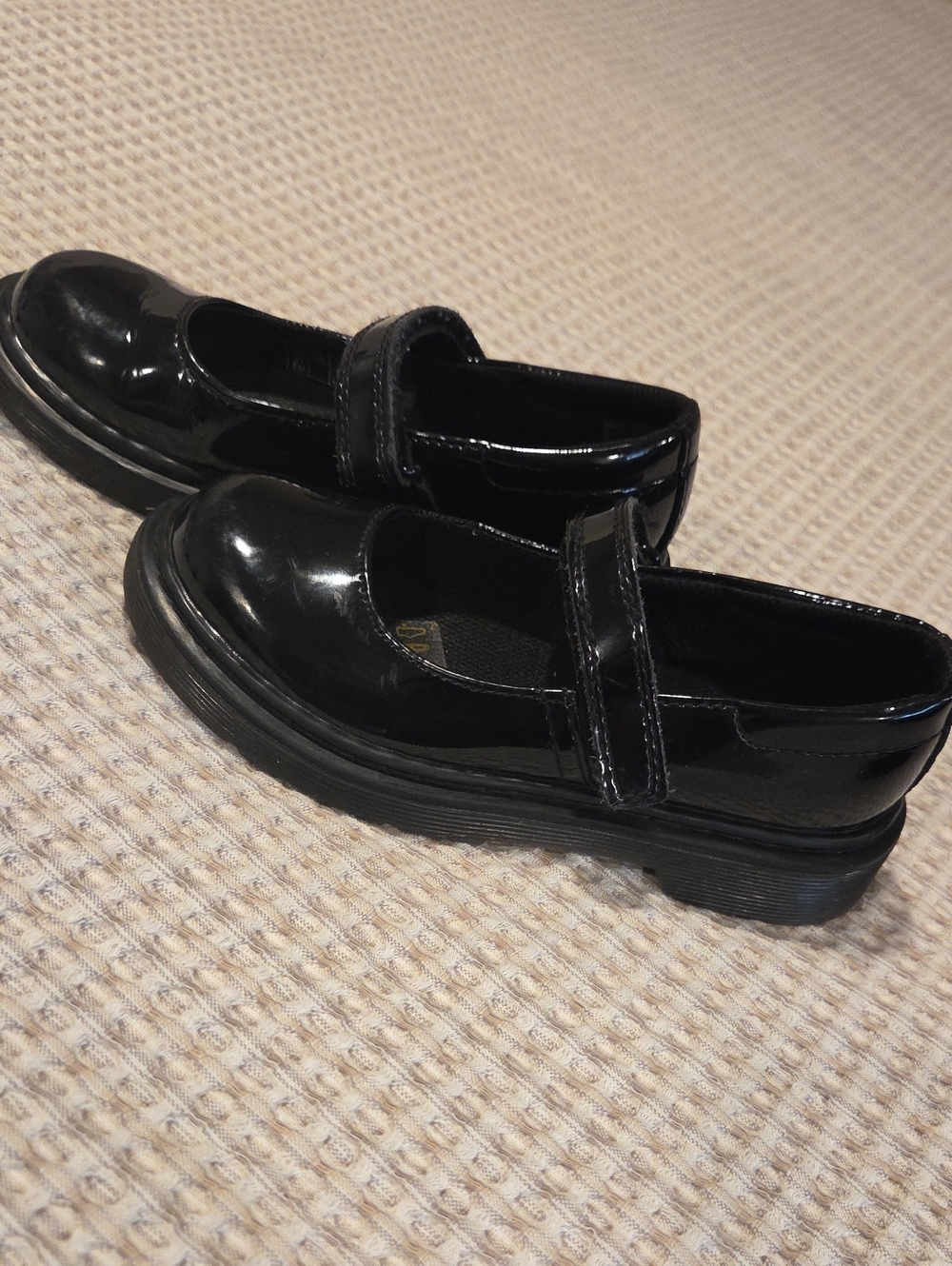 Dr Martnes Girls' Black Patent Mary Jane School Shoes Size 12